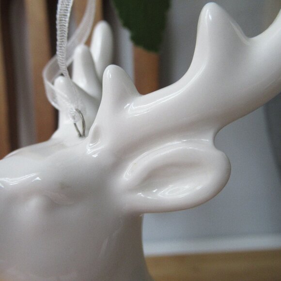 Porcelaine Christmas Tree Decor + Bell Deer - Picture 8 of 12